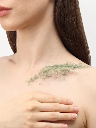 Скраб «Водоросли и голубая глина»