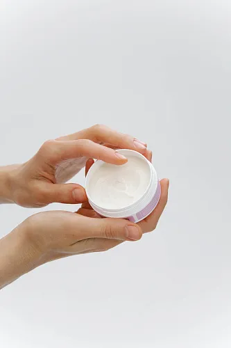 Кремовая маска «Черная смородина и рододендрон»