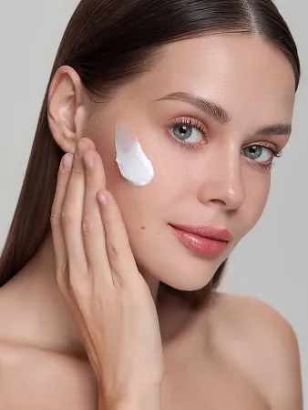 Крем для лица «Восстанавливающий с пантенолом и экстрактом граната»