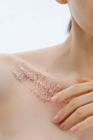 Скраб «Грецкий орех и брусника»