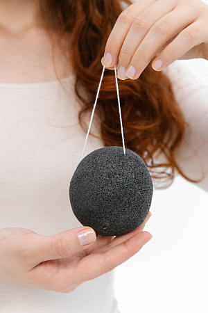 Спонж для умывания "Бамбуковый уголь"
